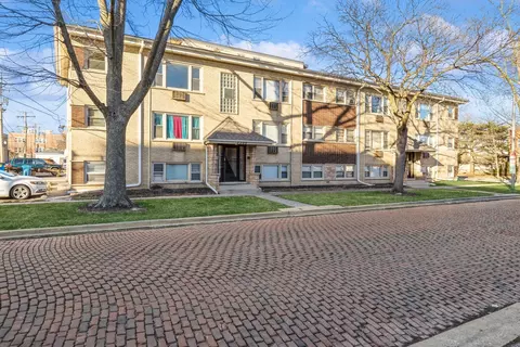 7309 Dixon St #11, Forest Park, IL 60130