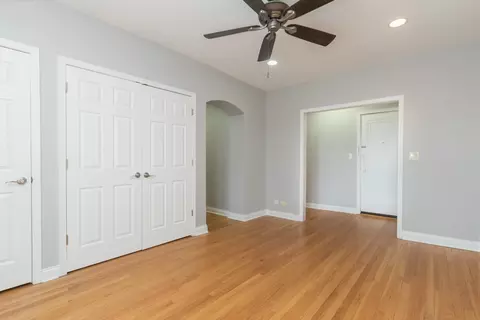 54 Forest Ave #3W, Riverside, IL 60546 photo 3