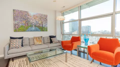 Living - 225 S Sangamon St #911, Chicago, IL 60607 photo 2 of 6
