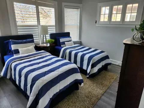 Bedroom - 9640 S Hamilton Ave, Chicago, IL 60643 photo 3 of 6