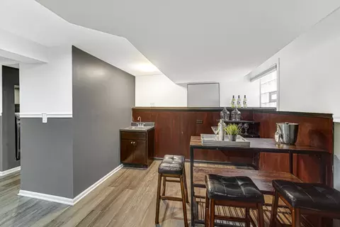 Dining - 9640 S Hamilton Ave, Chicago, IL 60643 photo 3 of 5