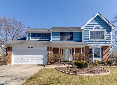 1500 Juliet Ln, Libertyville, IL 60048