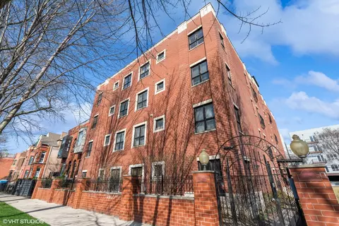 2136 W Monroe St #401, Chicago, IL 60612