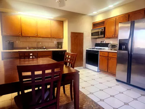 Kitchen - 16492 Barton Ln, Oak Forest, IL 60452 photo 2 of 2