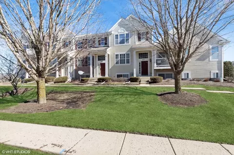 522 Richard Brown Blvd, Volo, IL 60073