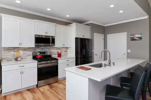 Kitchen - 1730 Eide Rd, Bloomington, IL 61704 photo 2 of 6