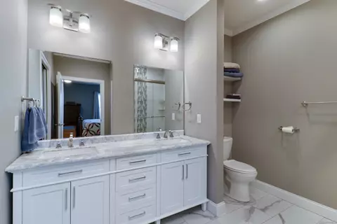 Bath - 1730 Eide Rd, Bloomington, IL 61704 photo 1 of 5