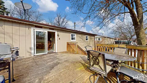 Exterior - 5941 Stuart Ln, Oak Forest, IL 60452 photo 12 of 12