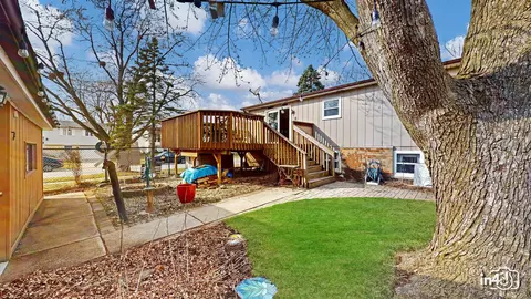 Exterior - 5941 Stuart Ln, Oak Forest, IL 60452 photo 7 of 12