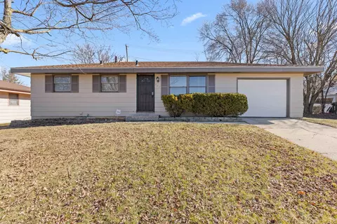 507 Chisolm Trl, Rockford, IL 61101