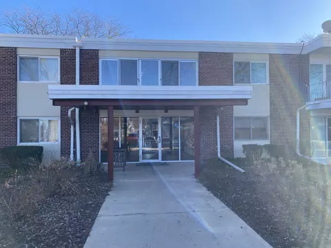 127 N Wolf Rd #56A, Wheeling, IL 60090