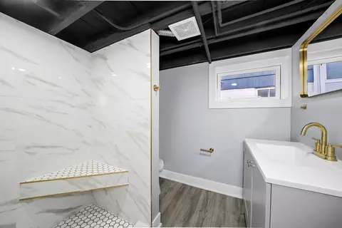 Bath - 3671 177th St, Lansing, IL 60438 photo 3 of 3