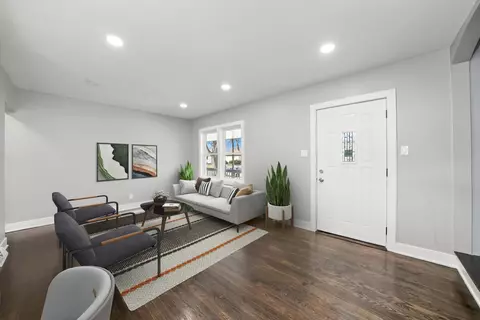 Living - 3671 177th St, Lansing, IL 60438 photo 2 of 3