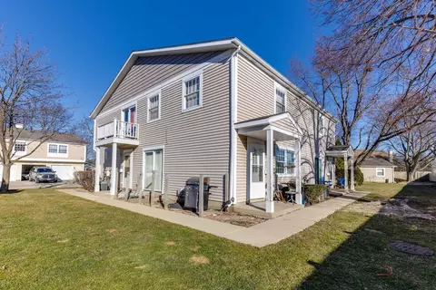 1213 Cypress Dr, Wheeling, IL 60090