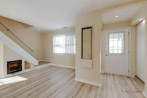 Entry Way - 1213 Cypress Dr, Wheeling, IL 60090 photo 2 of 3