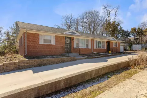 724 Medford Dr, Rockford, IL 61107