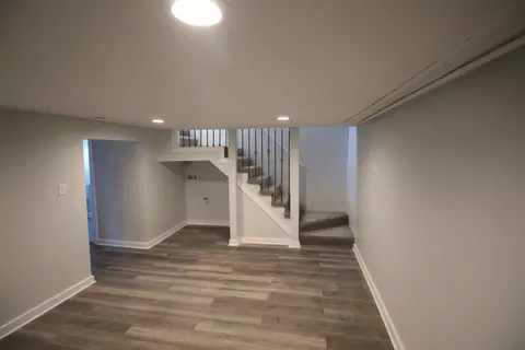 Entry Way - 300 E 142nd St, Dolton, IL 60419 photo 5 of 6