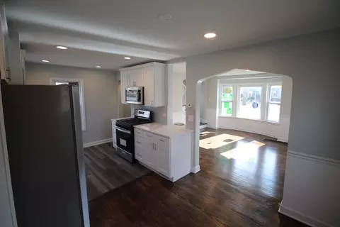 Kitchen - 300 E 142nd St, Dolton, IL 60419 photo 4 of 5