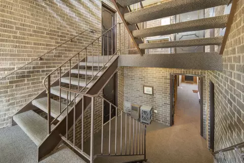 Entry Way - 104 E Bailey Rd #A, Naperville, IL 60565 photo 1 of 1