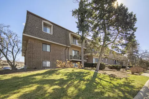 104 E Bailey Rd #A, Naperville, IL 60565