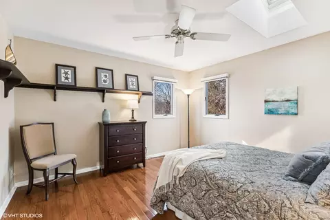 Bedroom - 2803 Pebblebrook Ln, Rolling Meadows, IL 60008 photo 3 of 5