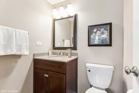 Bath - 2803 Pebblebrook Ln, Rolling Meadows, IL 60008 photo 1 of 5