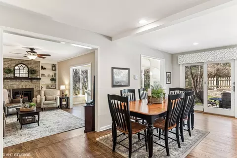 Dining - 2803 Pebblebrook Ln, Rolling Meadows, IL 60008 photo 2 of 2