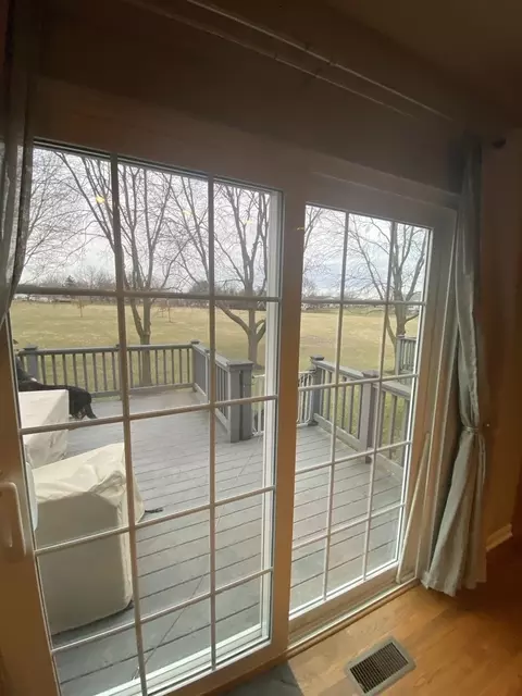 Exterior - 1245 Horseshoe Ln, Bartlett, IL 60103 photo 3 of 6