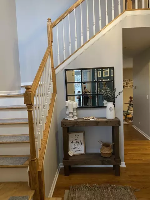 Entry Way - 1245 Horseshoe Ln, Bartlett, IL 60103 photo 2 of 5