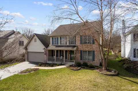 1318 Prairie Ct, West Chicago, IL 60185