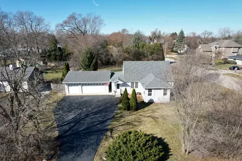 390 Pleasant Hill Rd, Wheaton, IL 60187