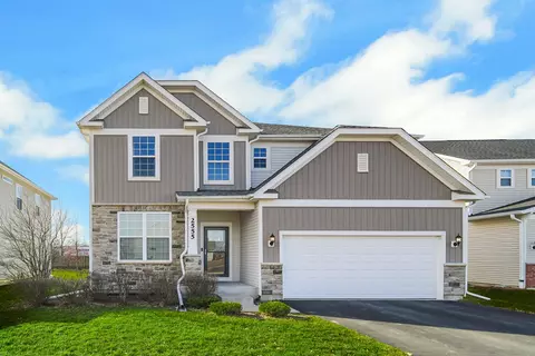 2555 Basin Trail Ln, Naperville, IL 60563
