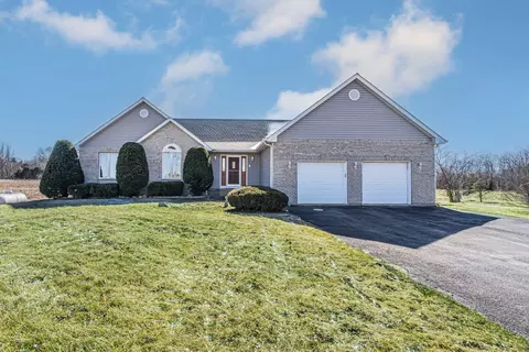 10305 Vanderkarr Rd, Hebron, IL 60034
