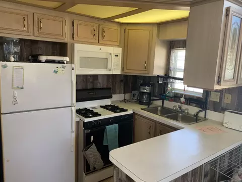 21214 Woodhaven, Sublette, IL 61367 photo 10