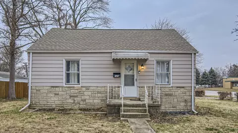 123 Grace Ave, Steger, IL 60475