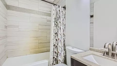 Bath - 123 Grace Ave, Steger, IL 60475 photo 1 of 1