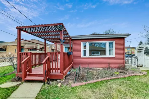 Exterior - 6501 W Devon Ave, Chicago, IL 60631 photo 2 of 4