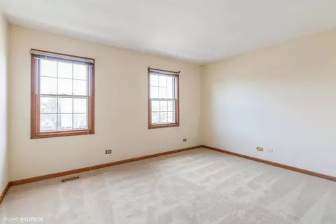 Bedroom - 721 Kylemore Dr, Des Plaines, IL 60016 photo 1 of 1