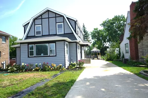 2313 Birch St, Des Plaines, IL 60018