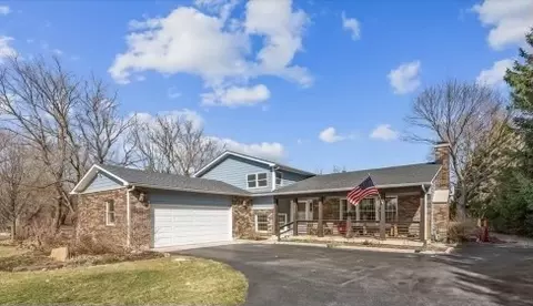 2965 Boerderij Way, Woodstock, IL 60098