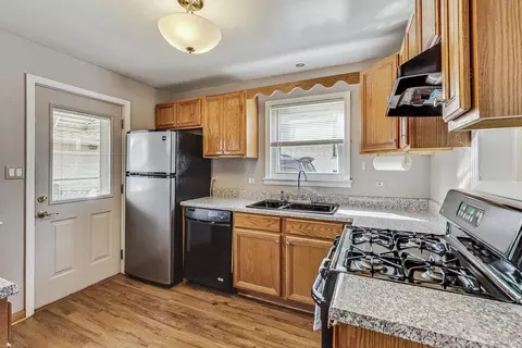 Kitchen - 9039 28th St, Brookfield, IL 60513 photo 1 of 3