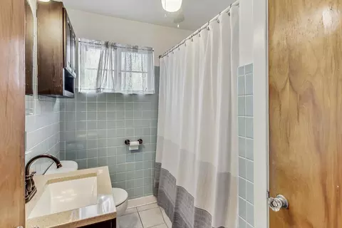 Bath - 9039 28th St, Brookfield, IL 60513 photo 1 of 2
