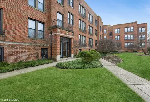 620 Judson Ave #1, Evanston, IL 60202