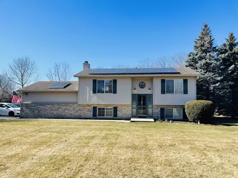40020 N Adelphi Ave, Beach Park, IL 60099