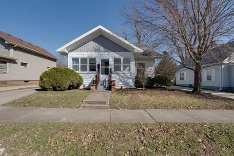408 Willard Ave, Bloomington, IL 61701