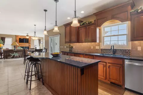 Kitchen - 1011 Declaration Dr, Savoy, IL 61874 photo 5 of 6