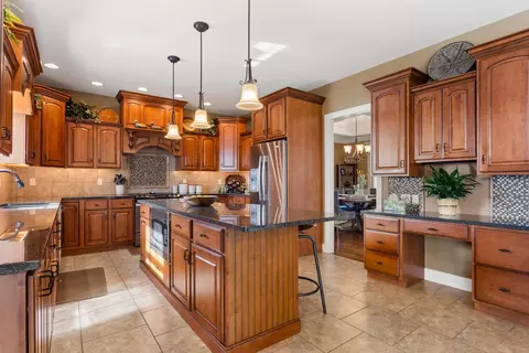 Kitchen - 1011 Declaration Dr, Savoy, IL 61874 photo 2 of 6