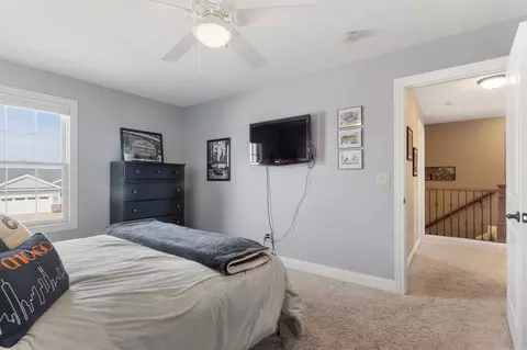 Bedroom - 1011 Declaration Dr, Savoy, IL 61874 photo 2 of 8