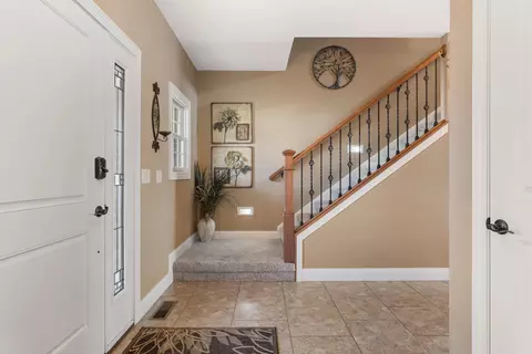Entry Way - 1011 Declaration Dr, Savoy, IL 61874 photo 2 of 3