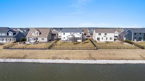 View/Area - 1011 Declaration Dr, Savoy, IL 61874 photo 7 of 9